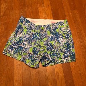Lilly Pulitzer Callahan shirt size 2